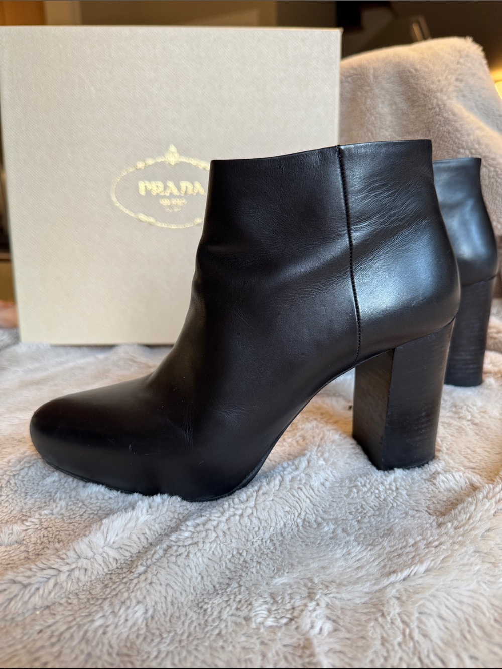PRADA Nero Leather PLATFORM Ankle Boots -